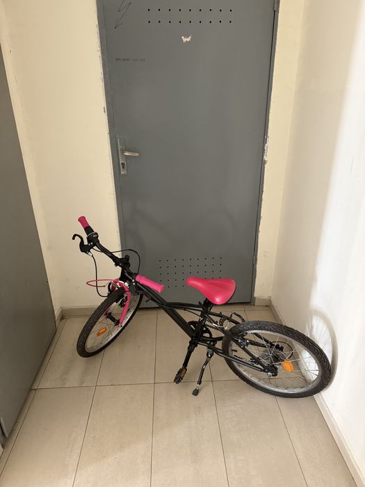 Розово детско колело