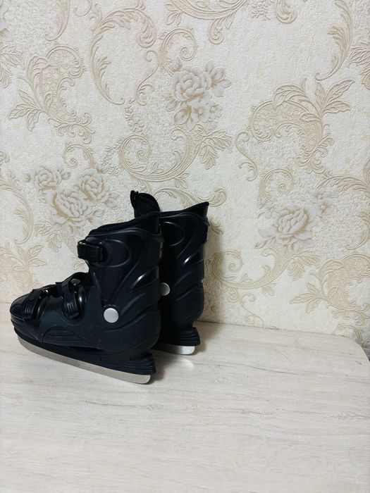 Продам коньки,размер 39-40