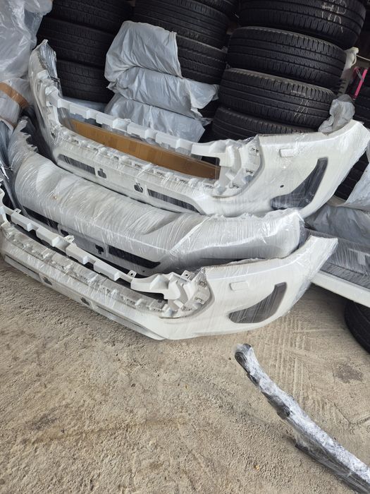 Oblon Toyota Hilux.  Bata spate Bara Fata