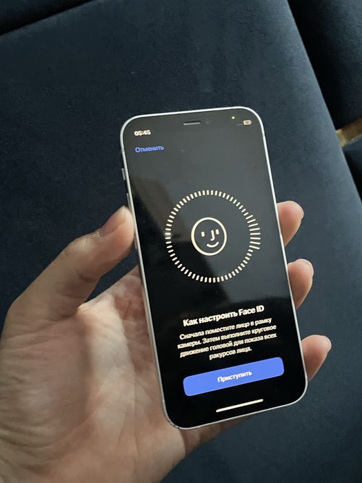 iPhone 12 Mini в хорошем состоянии