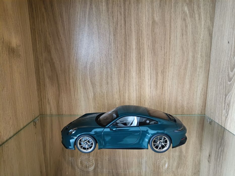Porsche 911 GT3 touring, Norev 1:18