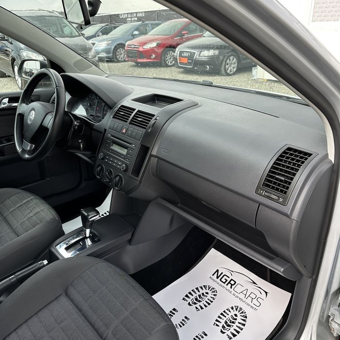 Volkswagen Polo 1.4 Benzină Automat 57.500KM | RATE / TRANSPORT