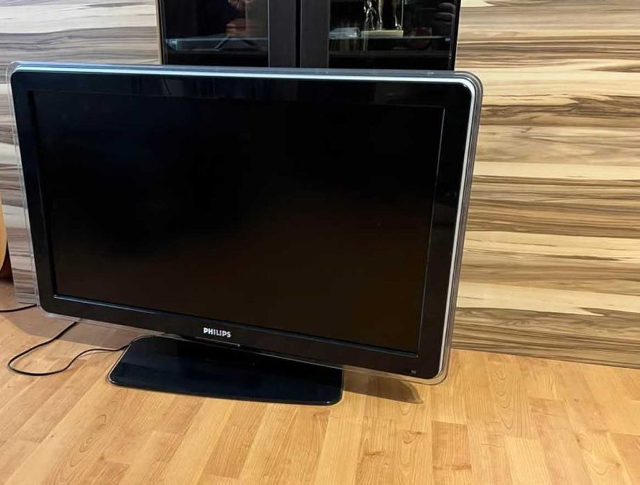 LED 3D телевизор Philips 32PFL7623