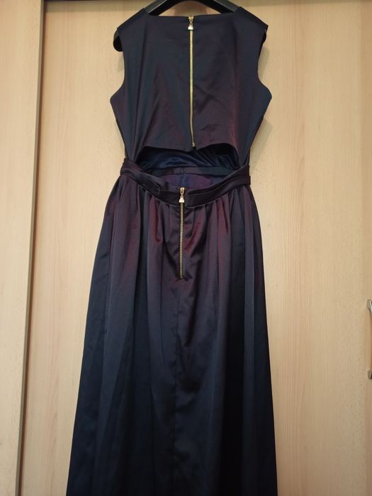 Женские платья на выход