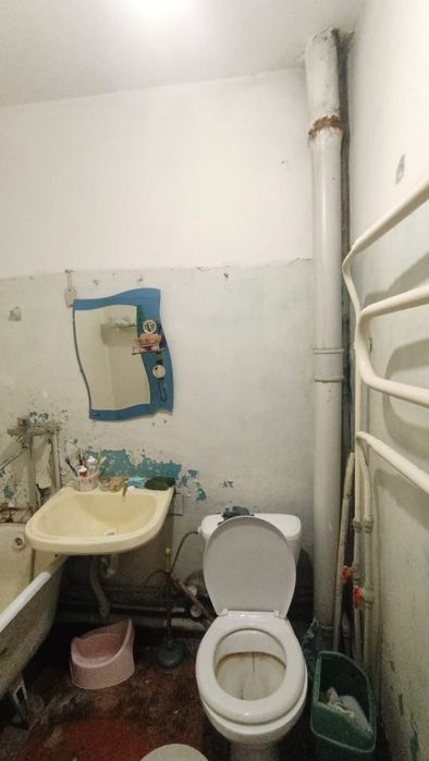 Продаётся 2х ком. кв. в 7мкр дом 13