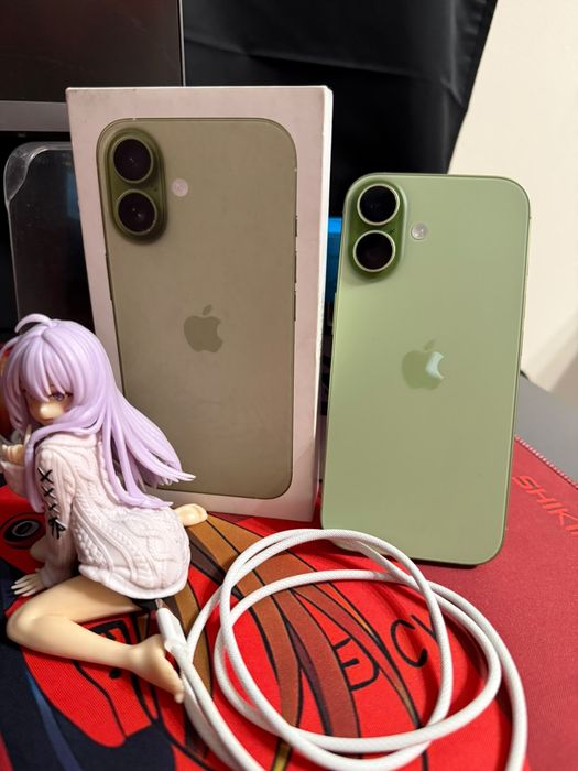 Продам IPhone 17 новый