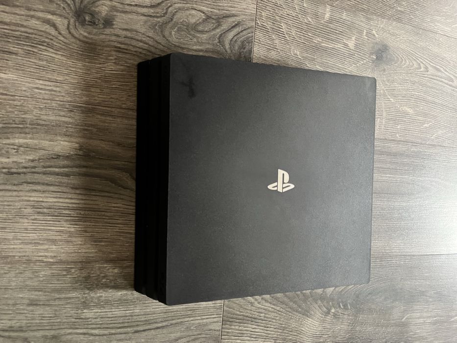 PlayStation 4 de vanzare