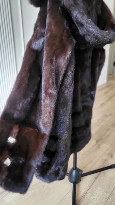 Норковая шуба коричневая