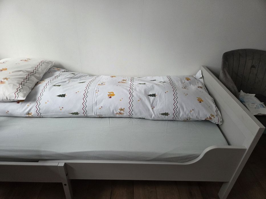 Pat extensibil si dulap Sundvik, Ikea