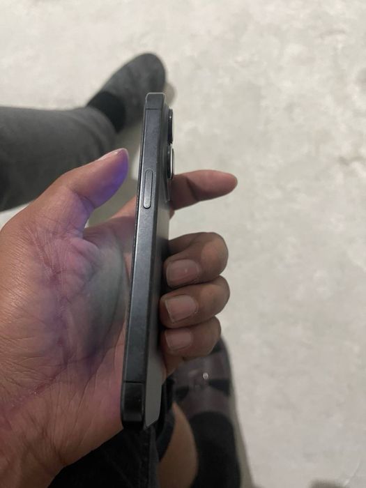 Iphone 15 pro black