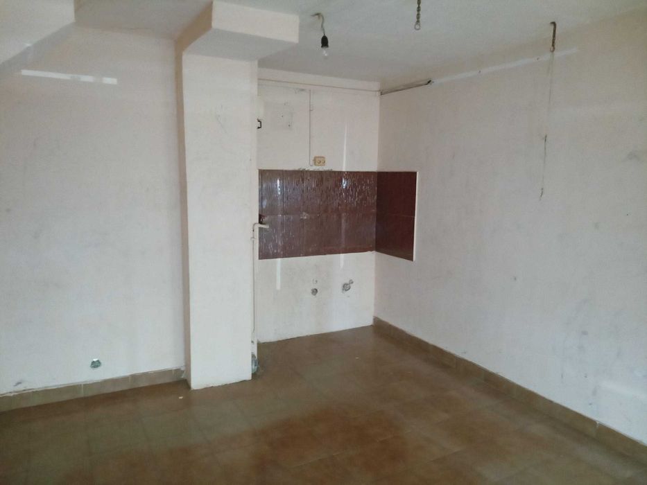 Дава се под наем Офис в Пловдив, Каменица 2 - 18 кв.м за 153 € - Снимка #1