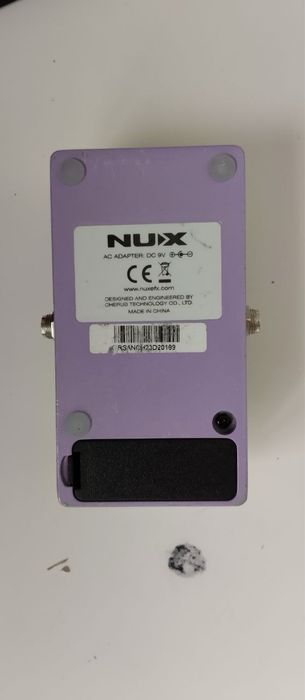 Педаль эффектов nux chorus для гитары