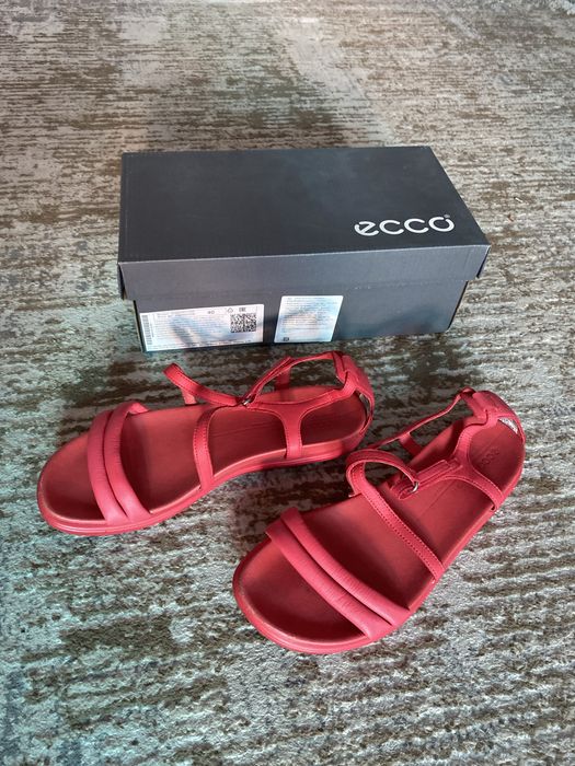 Босоножки женские ECCO