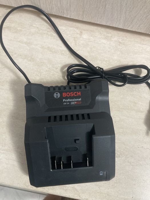 Alimentator incarcator Bosch GAL 18v-20 12-18v