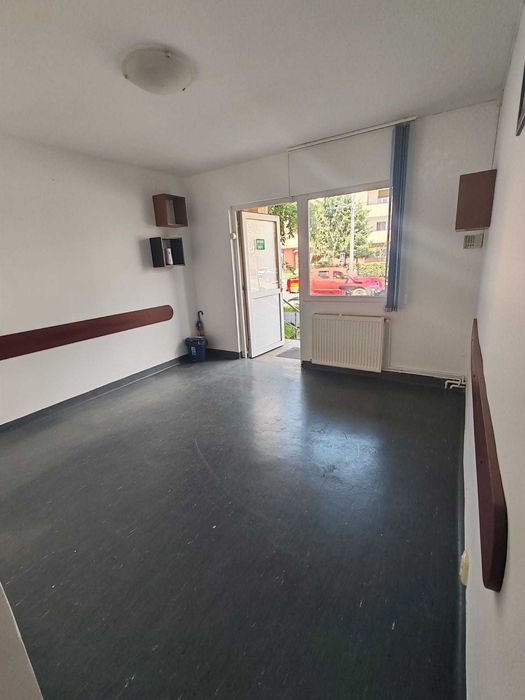 Spațiu comercial 80 mp(apartament)
