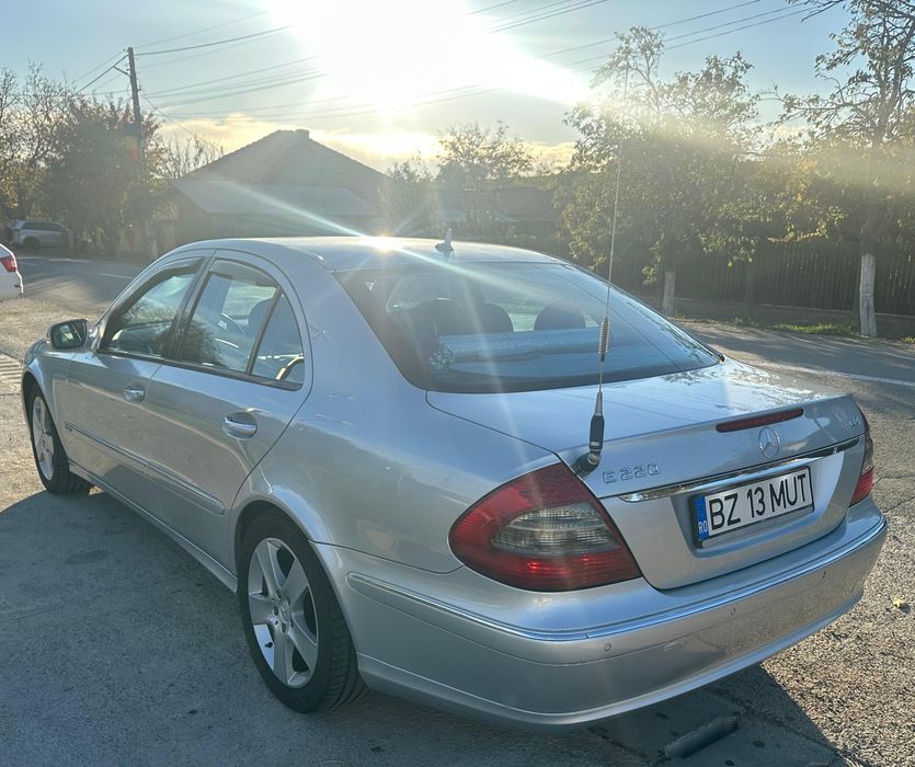 Vând Mercedes Benz W211