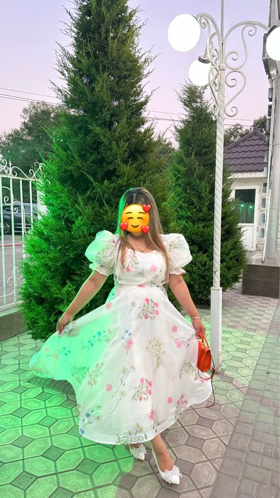 Продаю шикарную платья