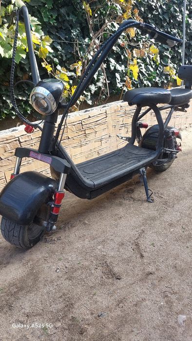Vând mini trotineta electrica copii