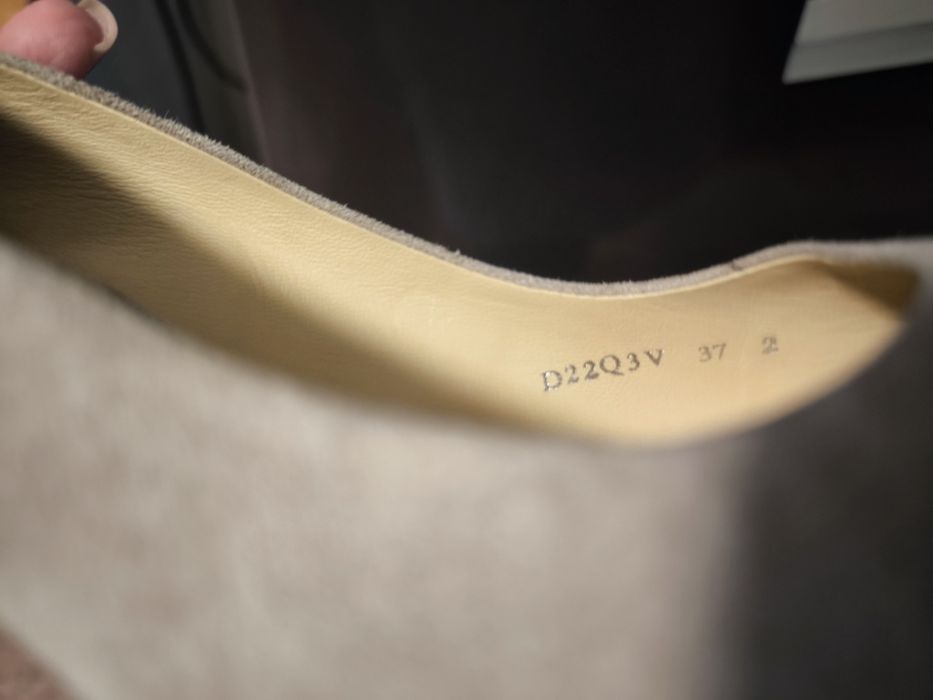 Pantofi eleganți Geox piele întoarsă 37