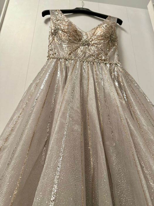 Официална /Бална/ дълга рокля, подходяща за специални поводи