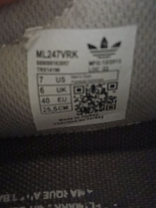 Маратонки ADIDAS