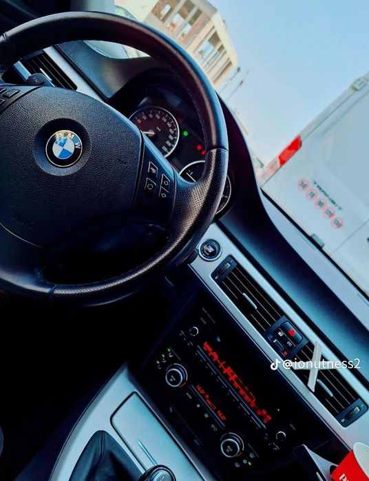 Vând sau schimb  BMW E91 LCI 2008 2.0 DIESEL