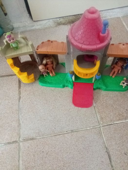 Антики-Детски замък за кукли