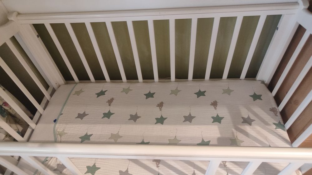 Продам манеж с матрасом