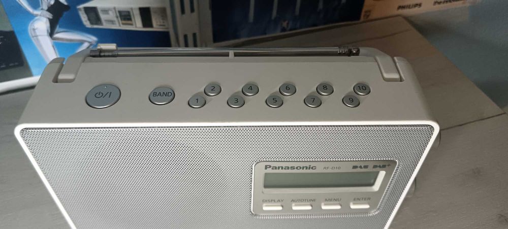 Vand radio Panasonic RF D10 (Matshushita Electric Japan)