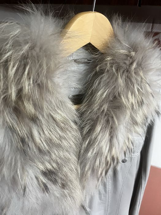 Geaca piele cu elemente de blana