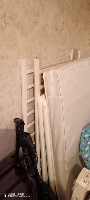 Продам коляску и кровать