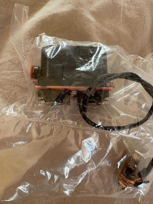 B-Voice Tone V1 Active Bouzouki Pickup - най-новия адаптер за бузуки