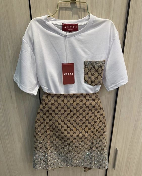 Дамски сет  с камъчета