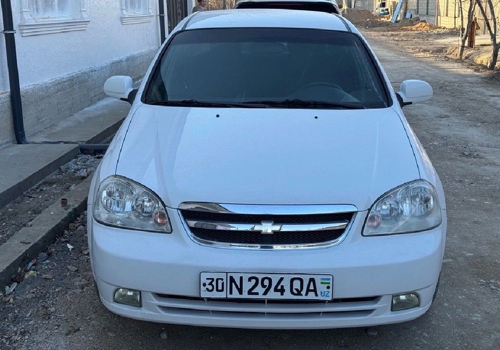 Mashina sotishim kerak pul kerak