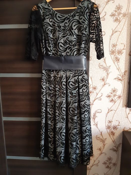 Продам платья в отличном состоянии