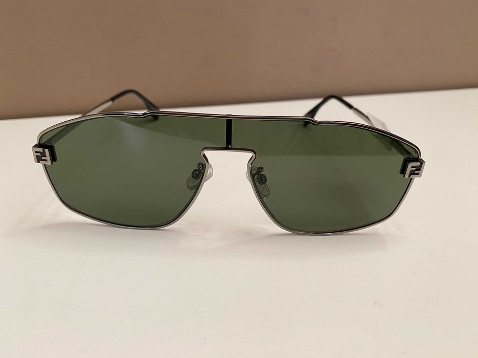 Maison Fendi ochelari de soare, originali, retail 380 euro