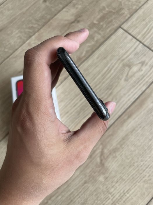 Продам iphone X 256
