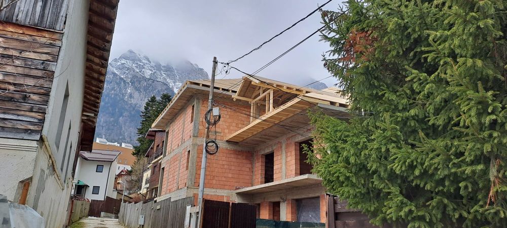 Acoperisuri complete firma montaj acoperișuri complete reparații urgente
