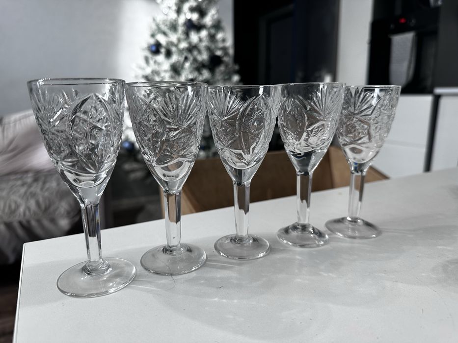 Хрустальные рюмки