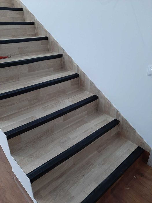 Montaj - vanzari covor pvc -linoleum- cabinete medicale - OLX