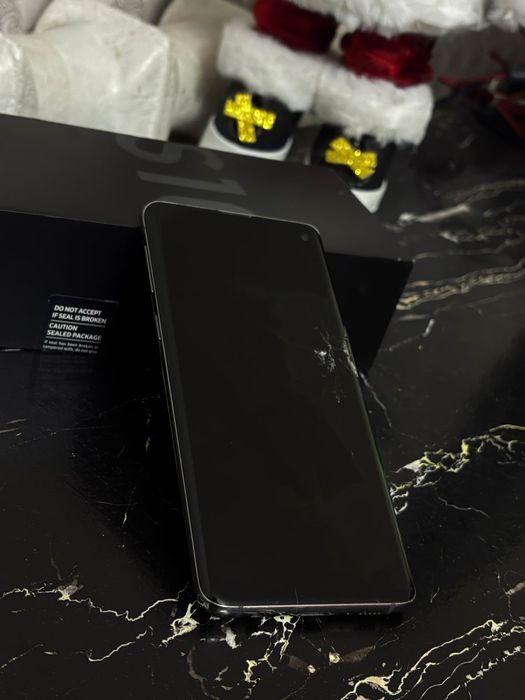 СРОЧНО! SAMSUNG S10 смартфон телефон