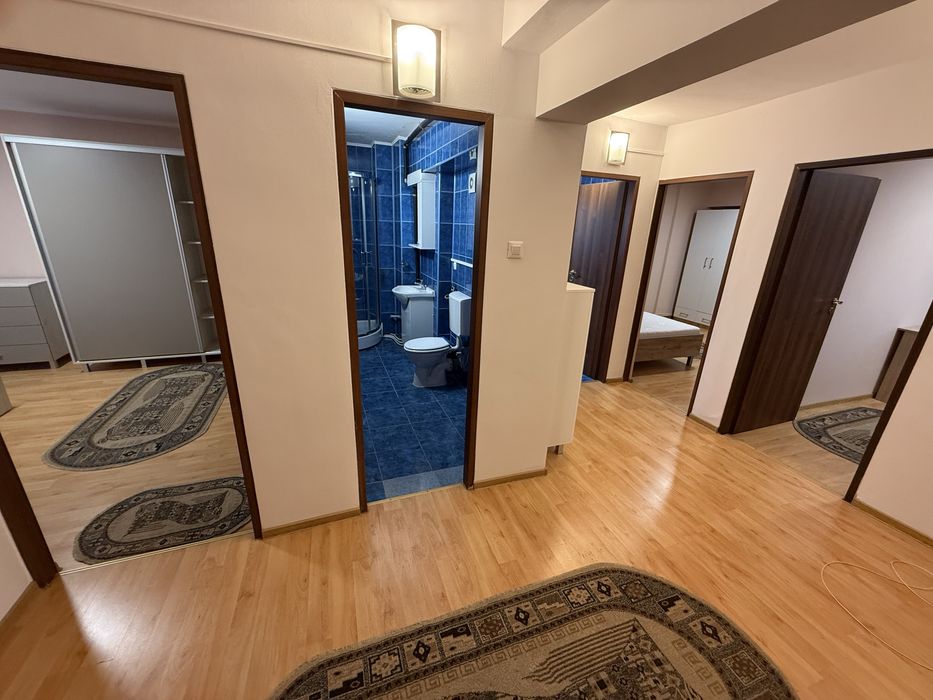 Inchiriez apartament 3 camere situat vis-a-vis de CEC Ozana