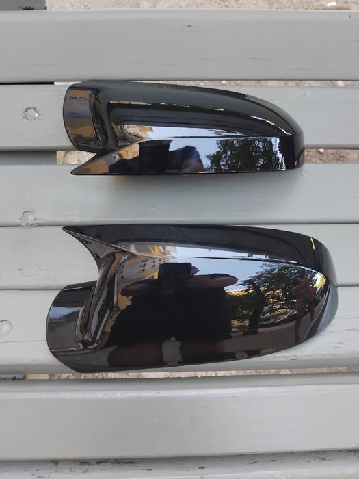 Гумени уплътнения за Ауди А3 Р8,три врати-30лв.Капаци за огледала-59л.