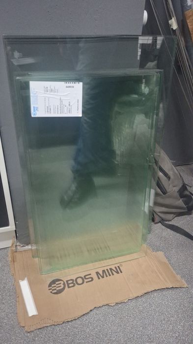 Продам стеклянные полки