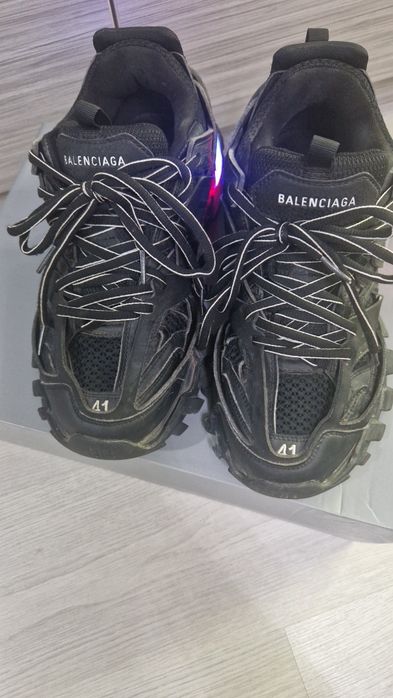 Balenciaga track