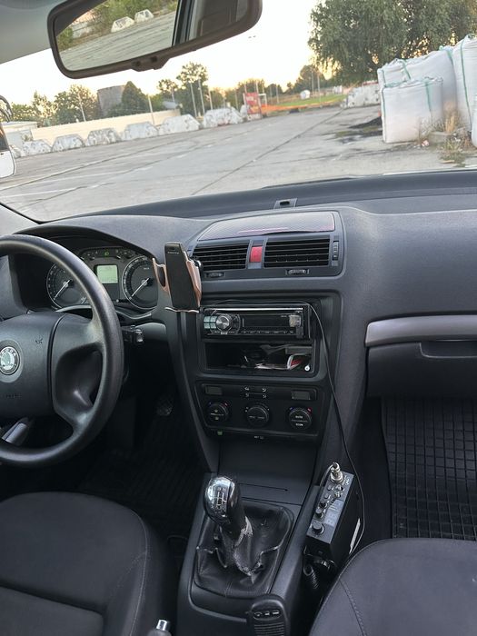 SKODA Octavia 2005 — imagine 3