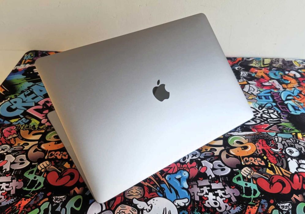 Apple MacBook Pro 15 i7/32gb Ram/ 1Tb SSD - Factura si Garantie