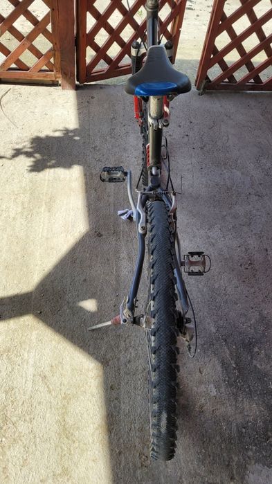 Vind bicicleta cu roti pe 26