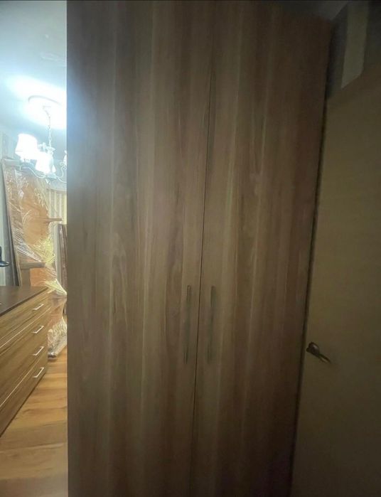 Продам шкаф распашной