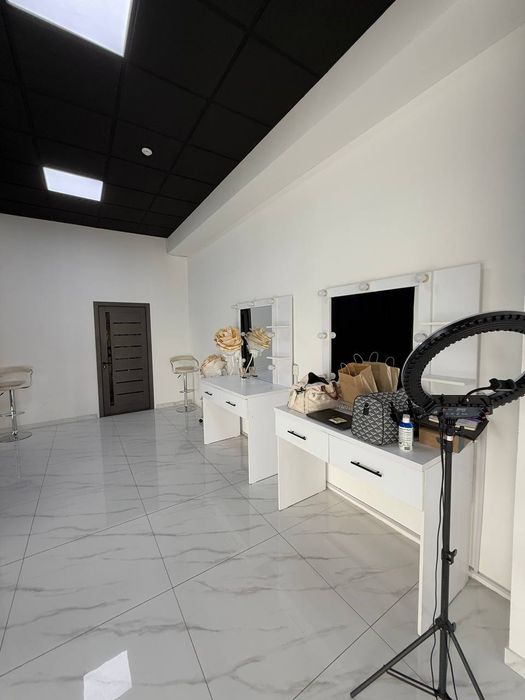 Sotiladi! Wedding/Beauty Salon. .